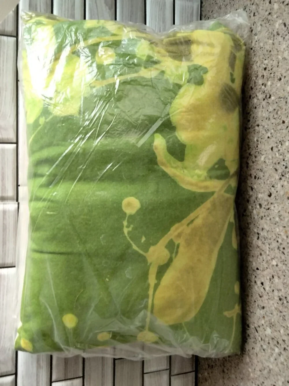 Retired Print Vibrant Green X-Ray Flower Pillow Cover AND Insert (B)
